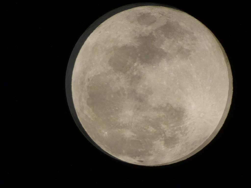 2moons.jpg