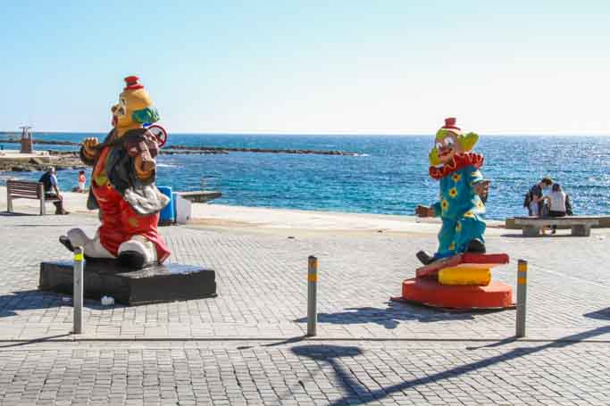 Harbour Clowns 17010001.jpg