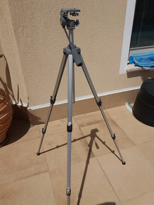 tripod.jpg