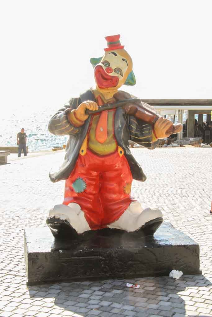 Harbour Clowns 17010002.jpg