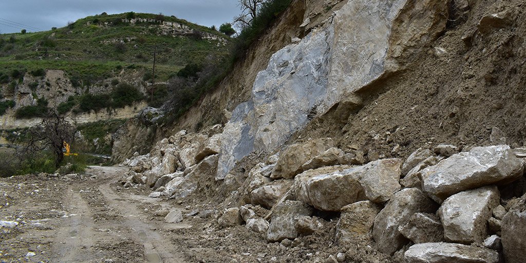 theletra-road-is-being-repaired.jpg
