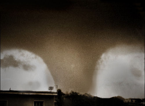 tornado1.JPG