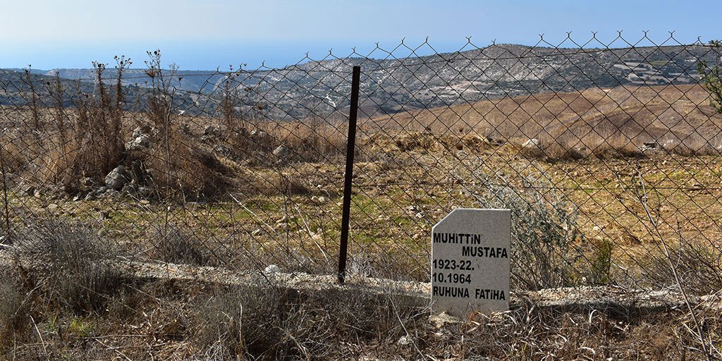 kato-arodes-cemetery_masthead.jpg