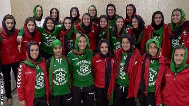 _100147631_afghanistanwomen'steam.jpg