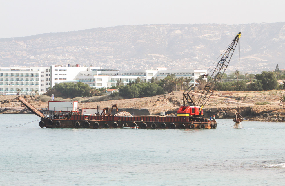 Dredging Pic 1.jpg