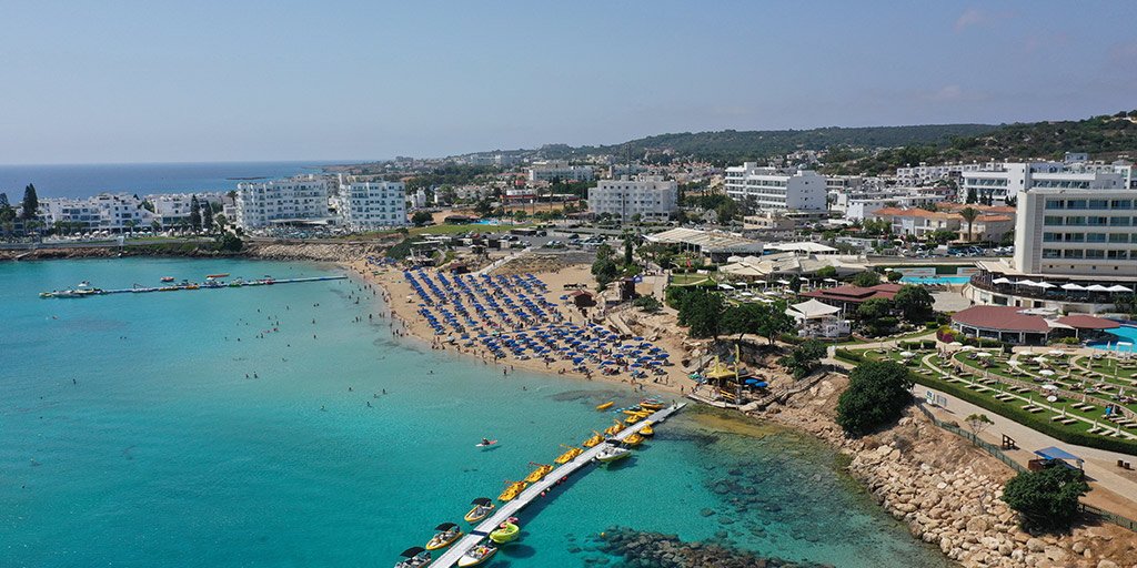 cyprus-road-trip-05_masthead.jpg