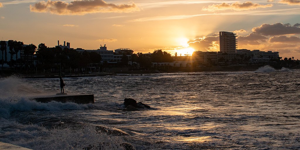 paphos-seafront-storm-2311_masthead.jpg