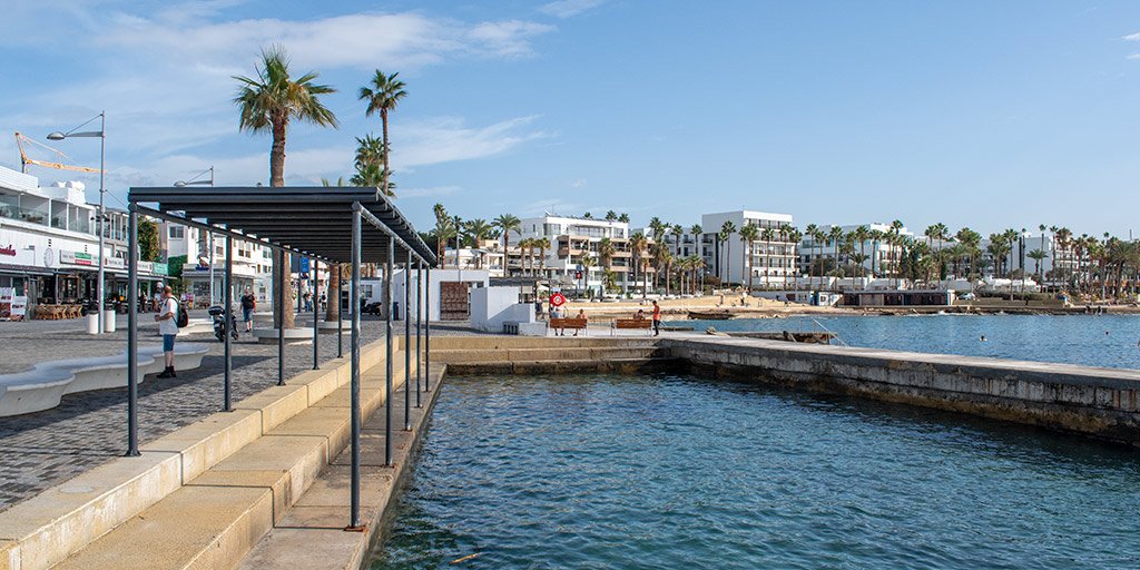 paphos-seafront-in-december_masthead.jpg