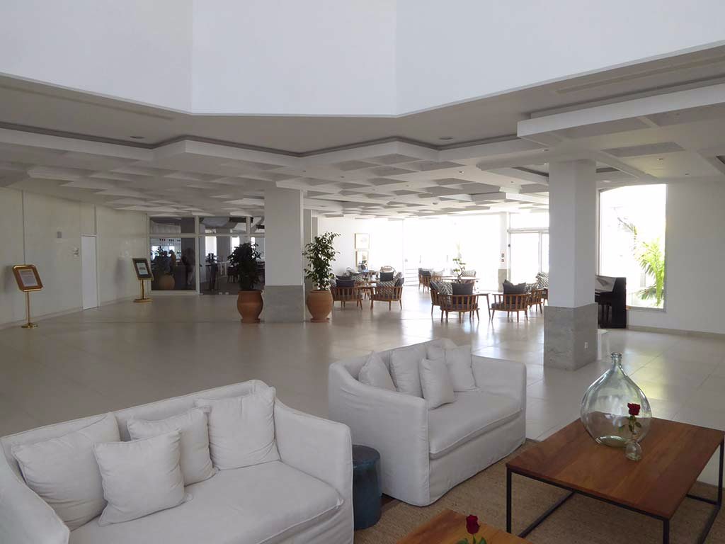 05_inside_1.jpg