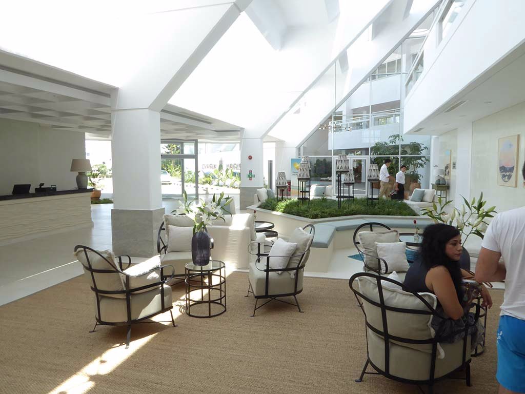 07_inside_3.jpg