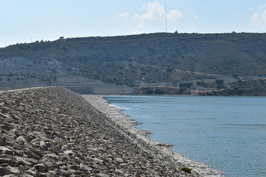 Kouris-reservoir 01 kouris-reservoir_01