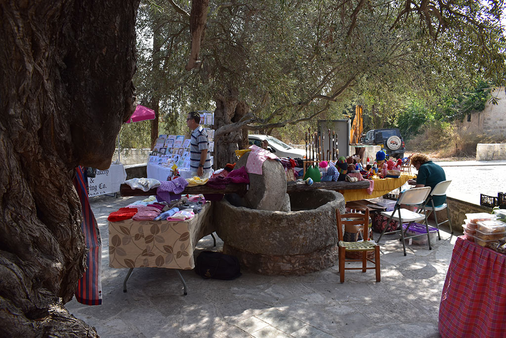 pano-akourdaleia-craft-fair_03