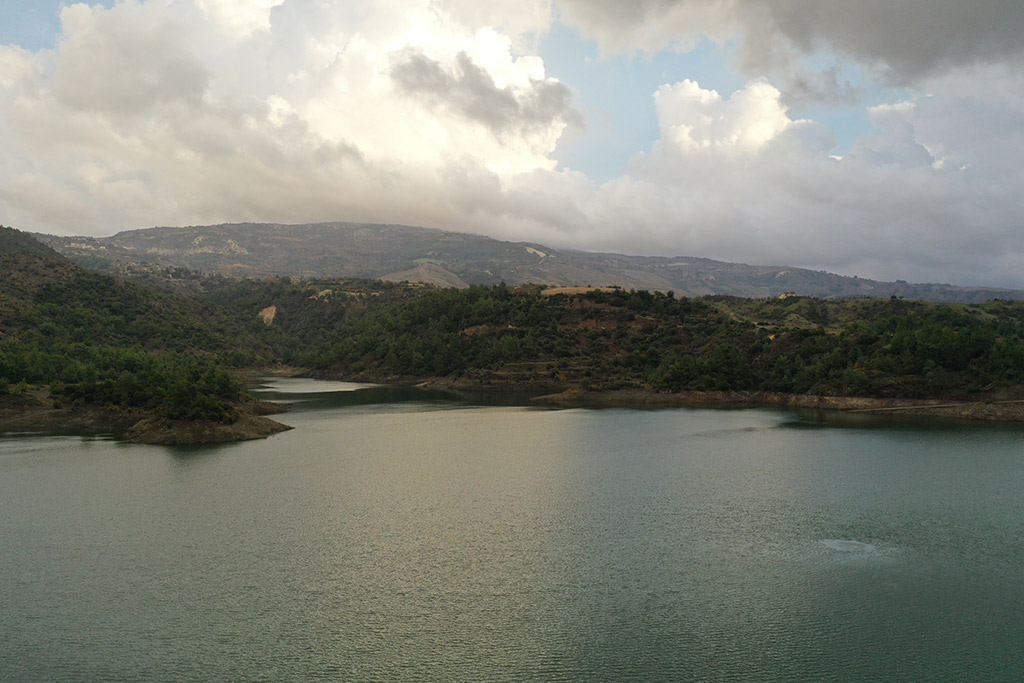 Kannaviou-dam-from-above 08 kannaviou-dam-from-above_08