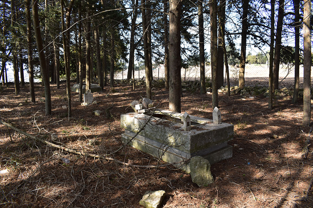 Kato-arodes-cemetery 04 kato-arodes-cemetery_04