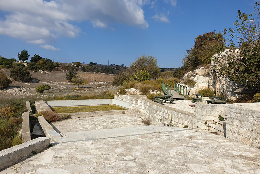 Kato-arodes-cemetery 15 kato-arodes-cemetery_15