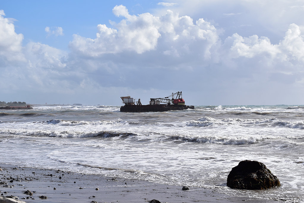 Stormy-seas 03 stormy-seas_03