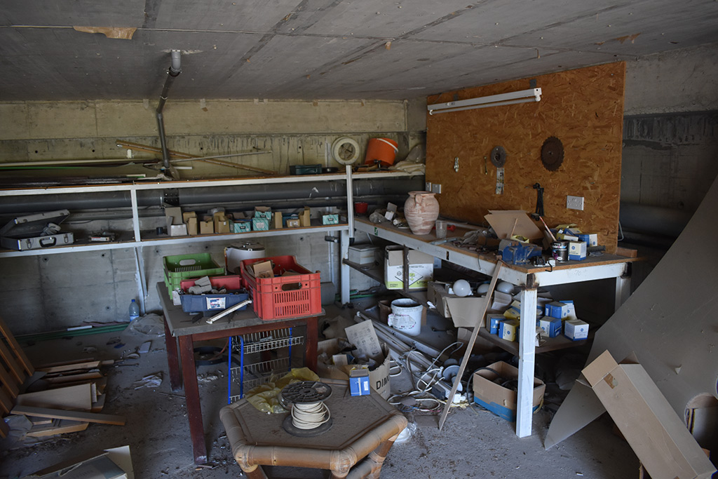 the-abandoned-health-spa_06