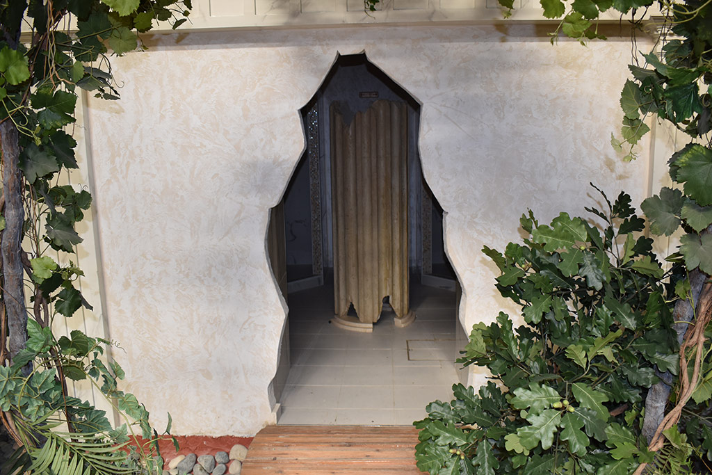 the-abandoned-health-spa_36