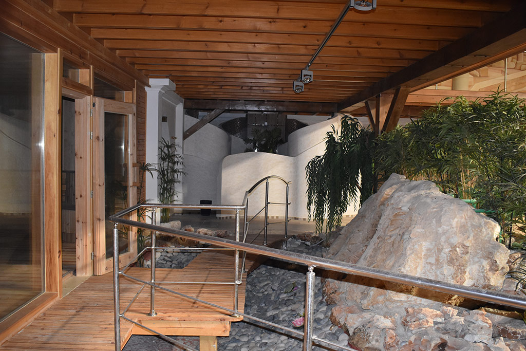 the-abandoned-health-spa_38