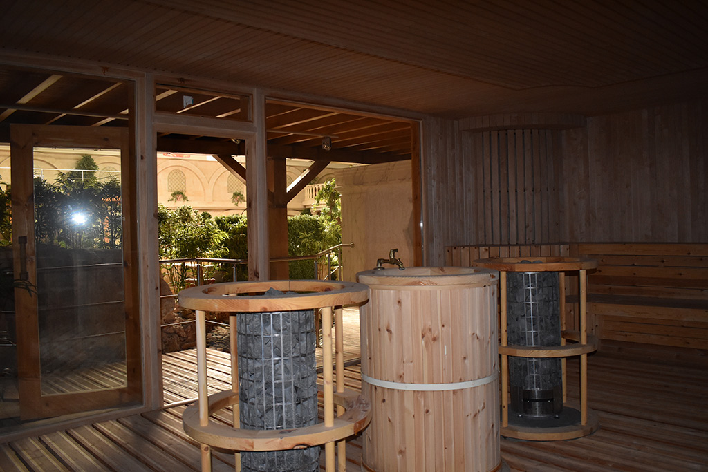 the-abandoned-health-spa_40