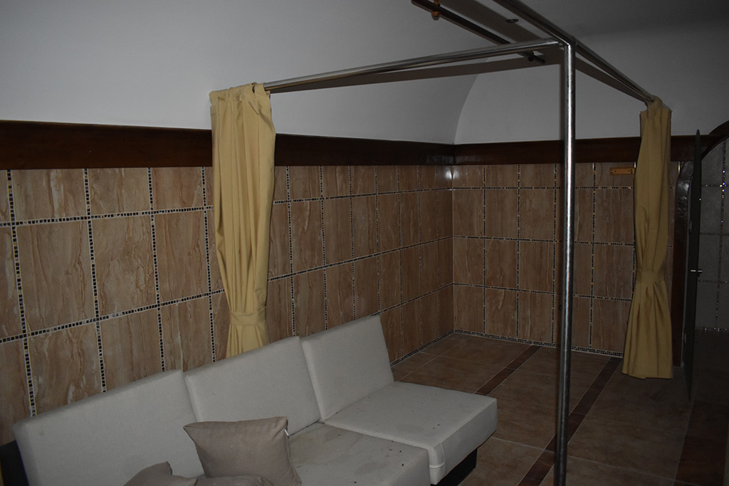 the-abandoned-health-spa_45