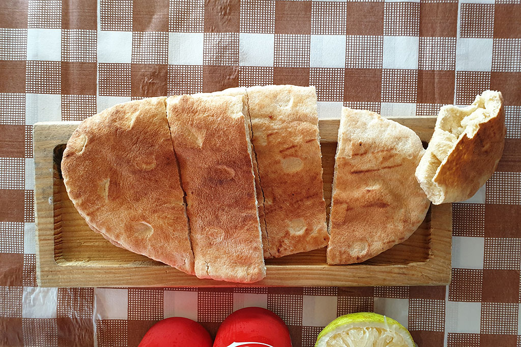 Tis-pizzas-mezeklikia 11 tis-pizzas-mezeklikia_11