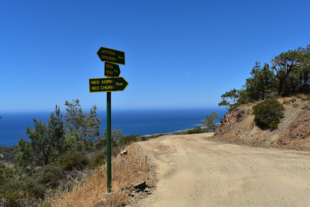 akamas-summer-drive_35
