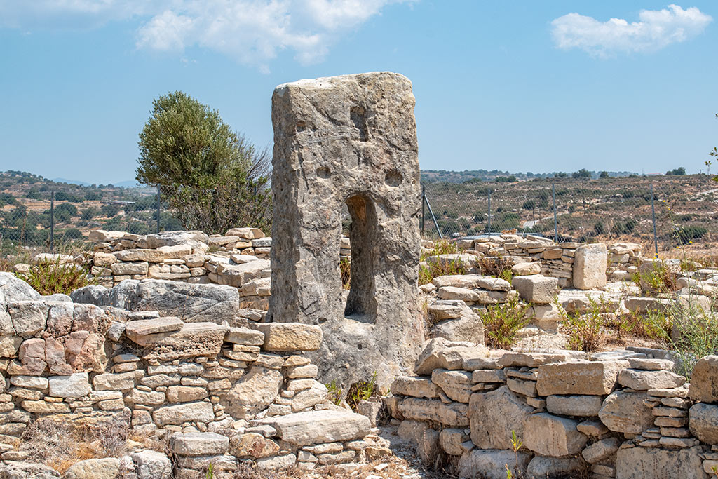 anogyra-vlou-archaeological-site_05