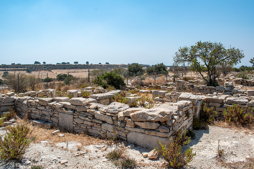 anogyra-vlou-archaeological-site_06