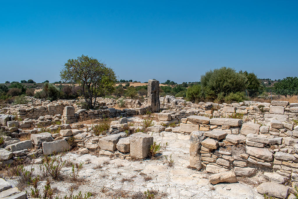 anogyra-vlou-archaeological-site_07