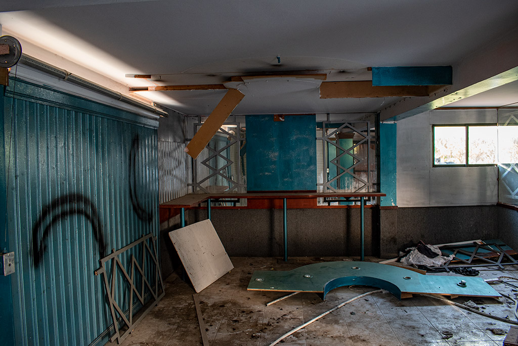inside-bar-street_24