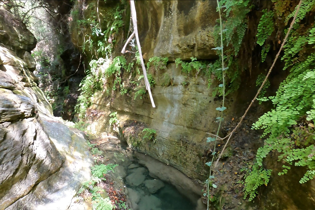 Martiri-gorge 08 martiri-gorge_08