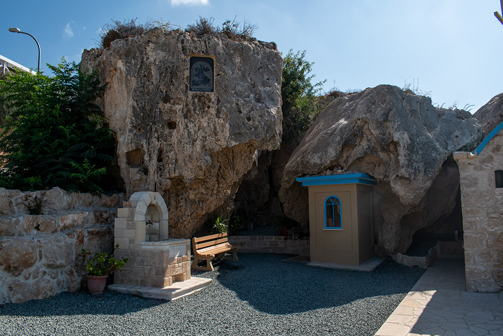 Moutallos-shrine-chapel 06 moutallos-shrine-chapel_06
