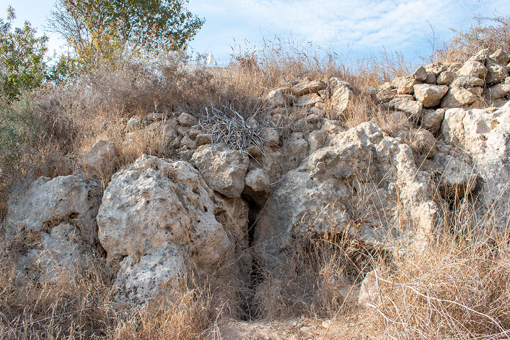 The-grey-cliffs-of-paphos-part-1 27 the-grey-cliffs-of-paphos-part-1_27