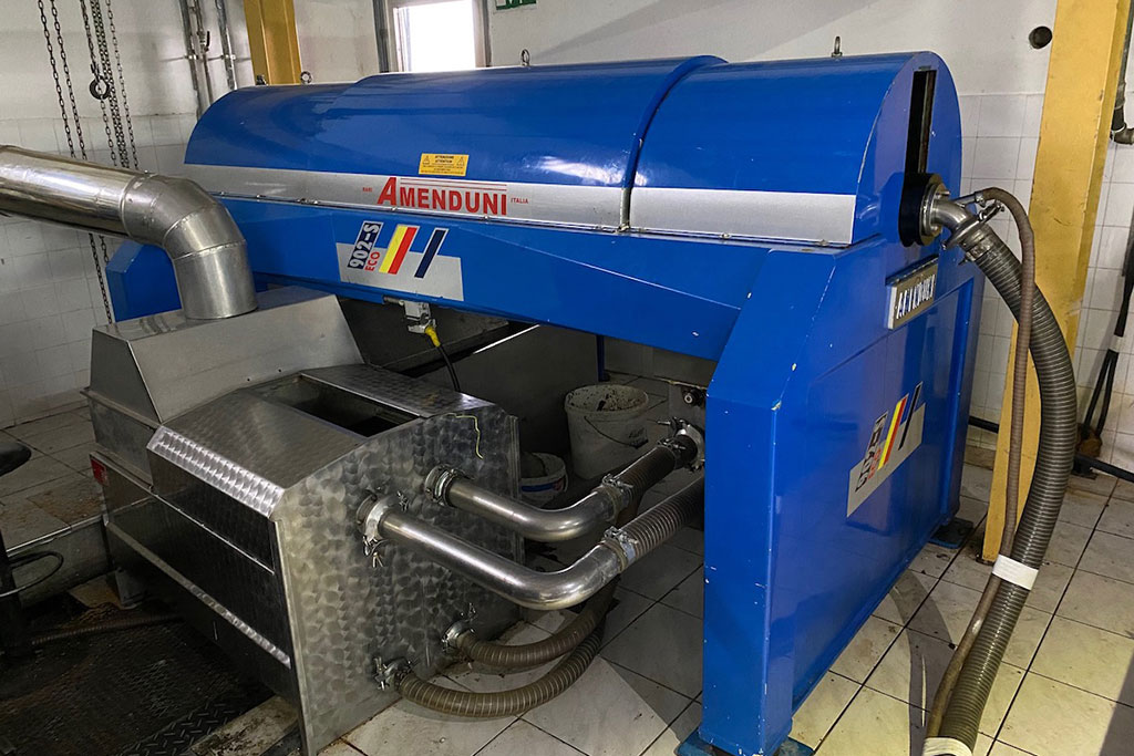 visiting-an-olive-mill_14