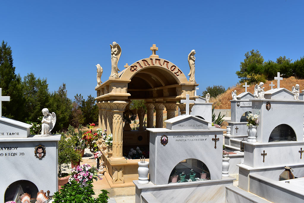 agia-marina-cemetery_13
