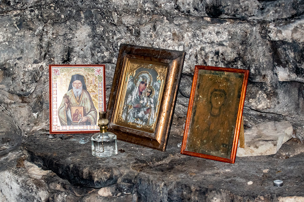 akourdaleia-cave-church_20