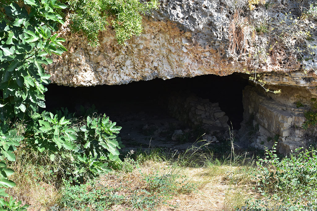 Akourdaleia-cave-church 22 akourdaleia-cave-church_22