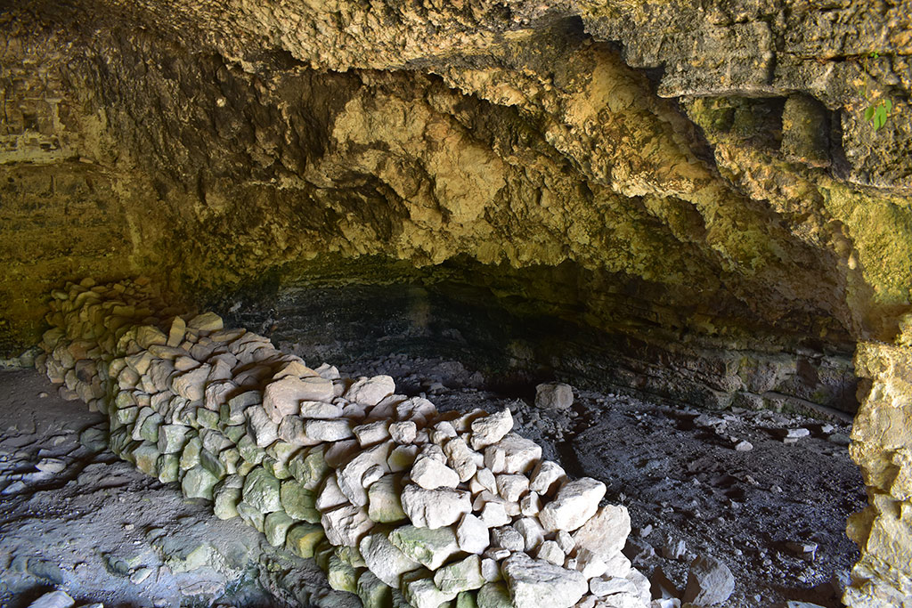 Akourdaleia-cave-church 23 akourdaleia-cave-church_23
