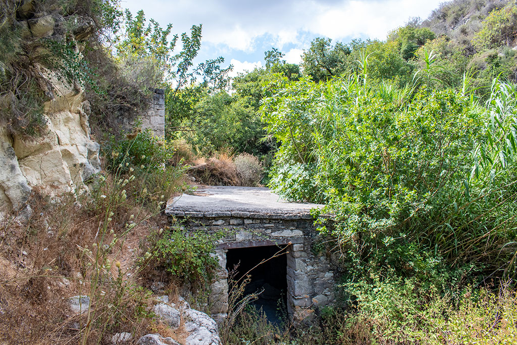 akourdaleia-church-and-mill_18