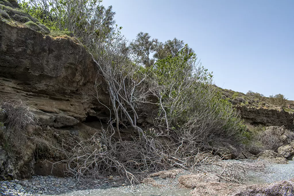 dragoncave-beach_12