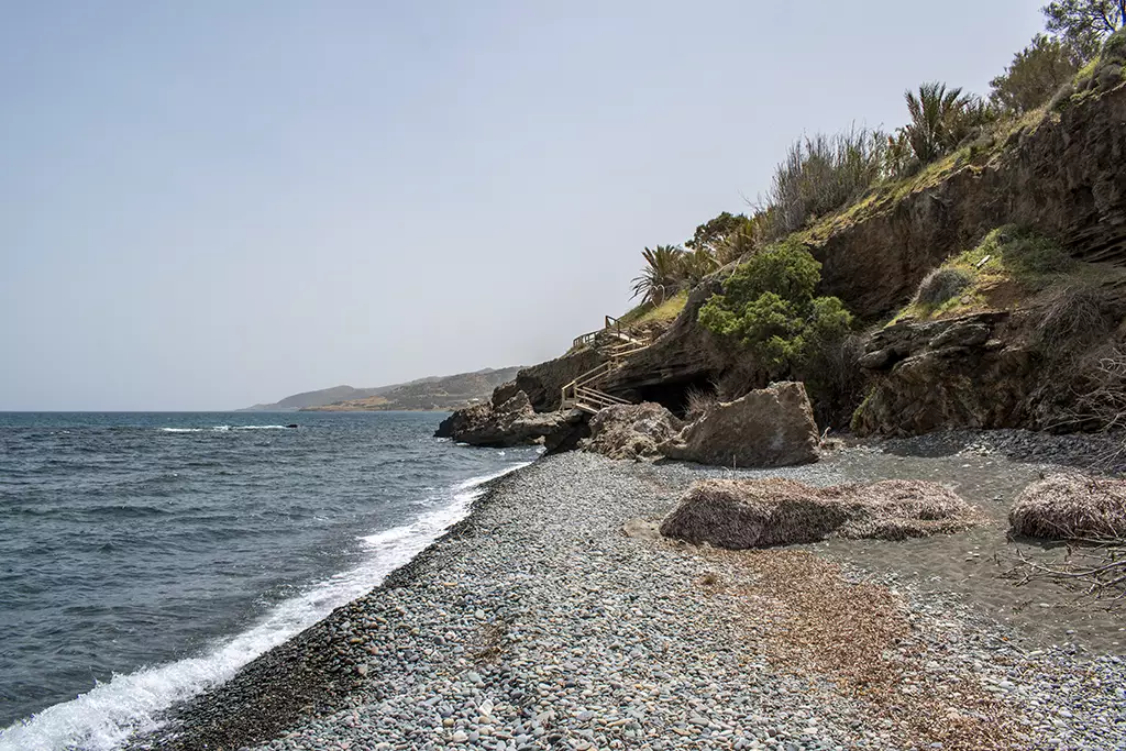 dragoncave-beach_14
