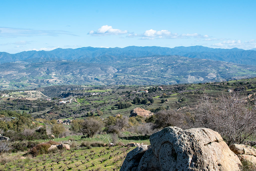 droushia-rocks-in-spring_14