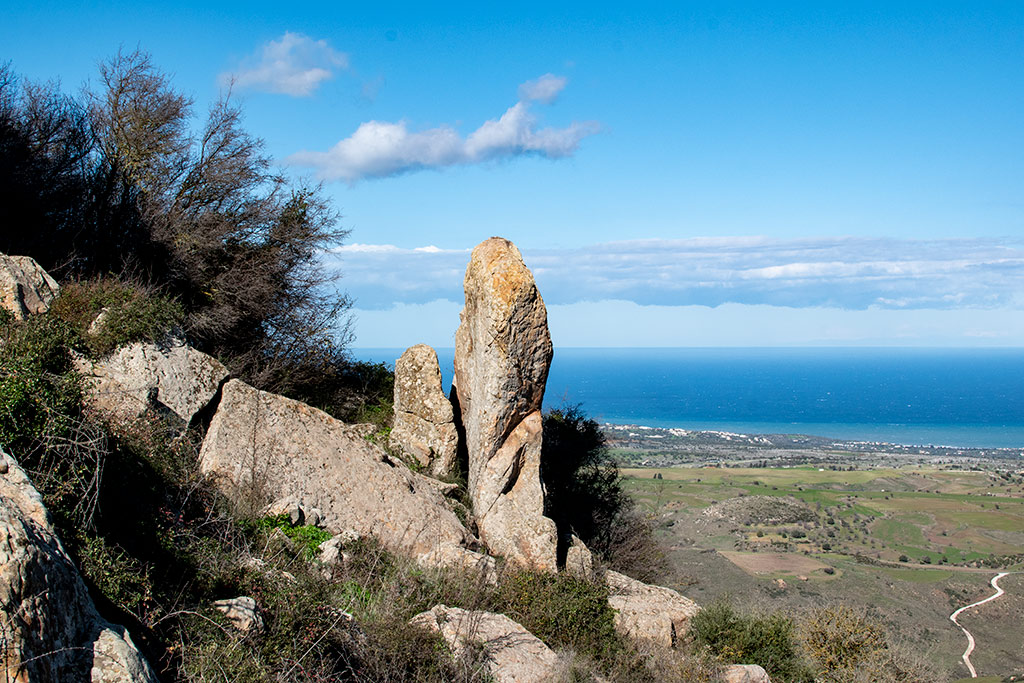 droushia-rocks-in-spring_15