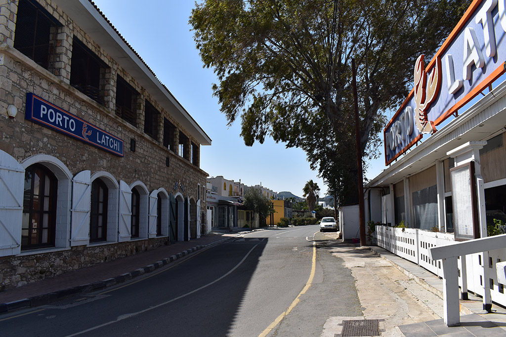 latsi-beach-and-harbour_08