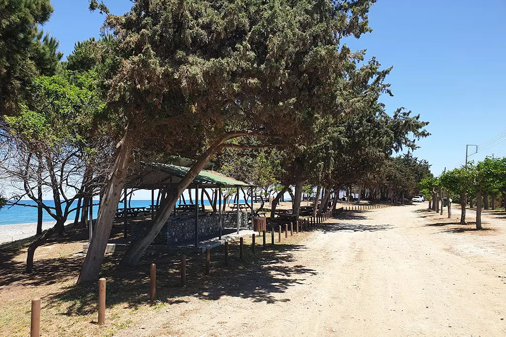 Mavralis-picnic-site 03 mavralis-picnic-site_03
