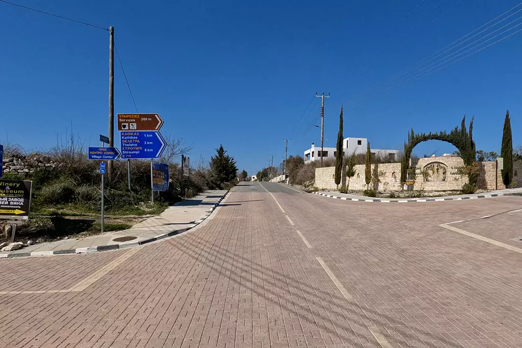 Moundiko-nature-trail-part-1 01 moundiko-nature-trail-part-1_01