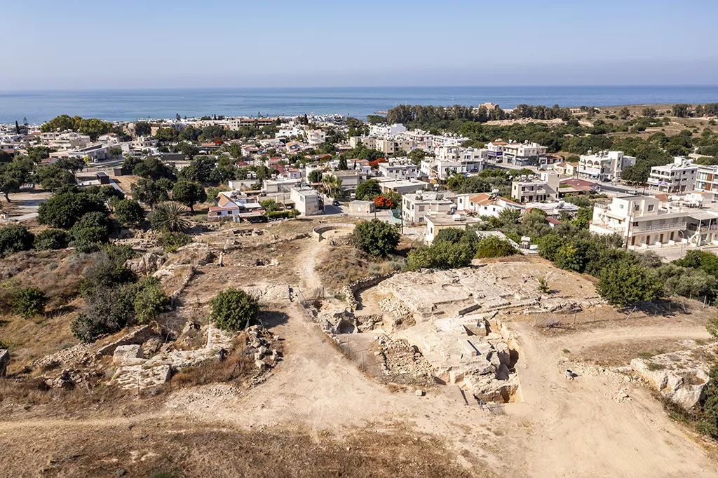 paphos-walkway-is-open_05