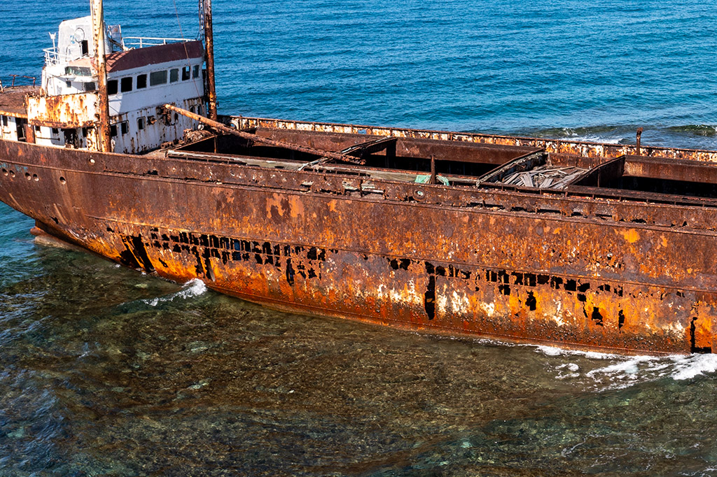 paphos-wrecks_04