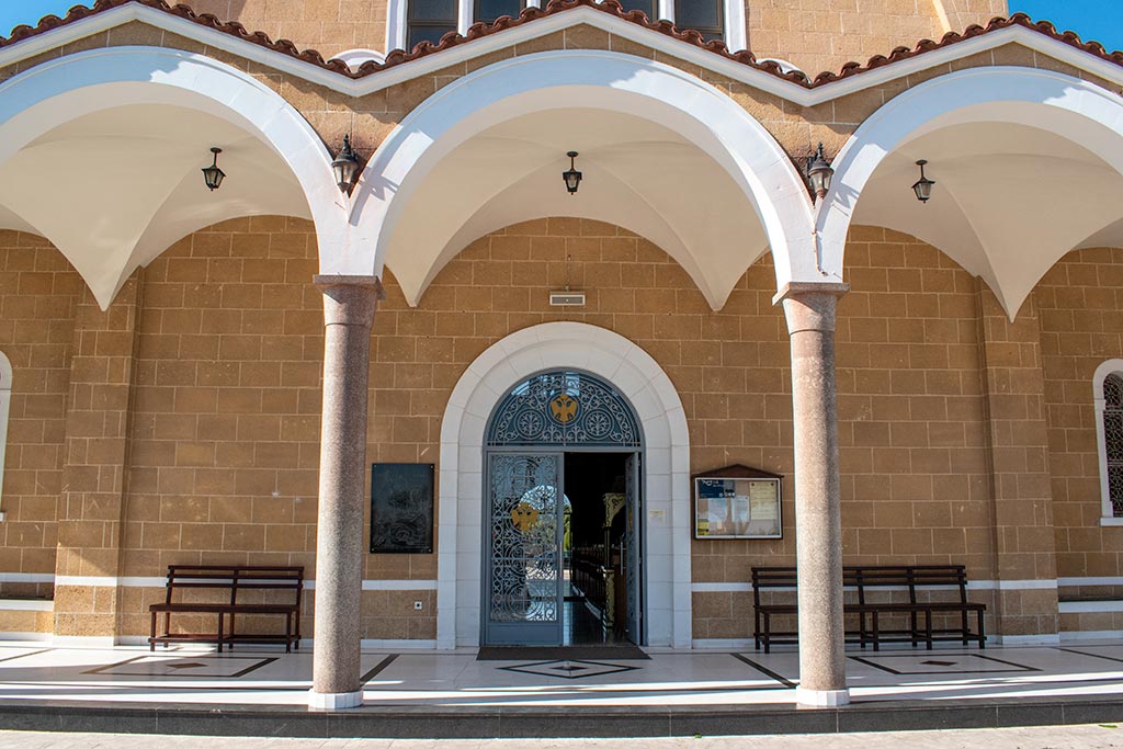 Paralimni-square 03 paralimni-square_03